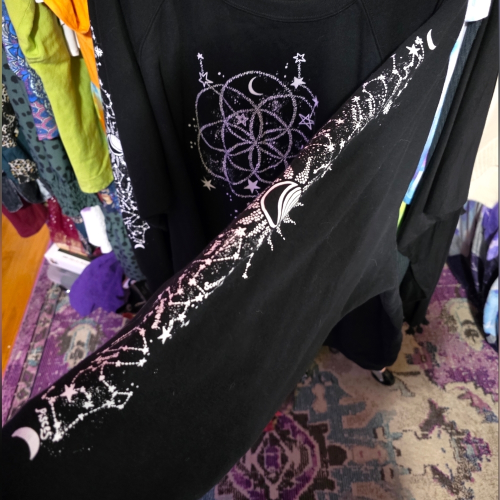 EUC Zodiac Classic Fit Sweatshirt - Picture 9 of 9